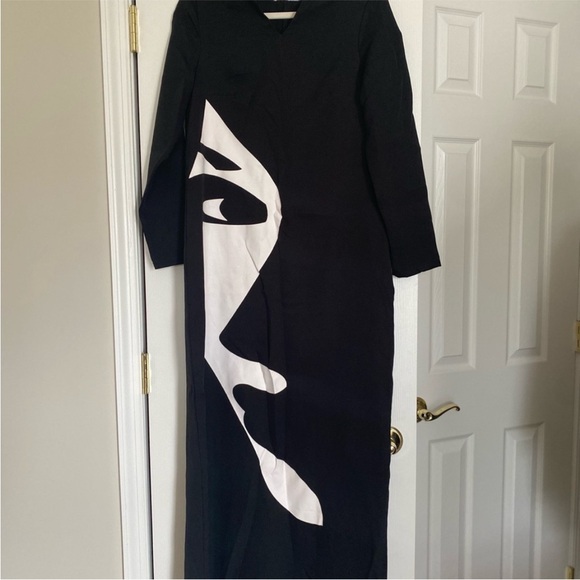 MISSLOOK ABSTRACT FACE V NECK MAXI SHIFT DRESS - Picture 3 of 9